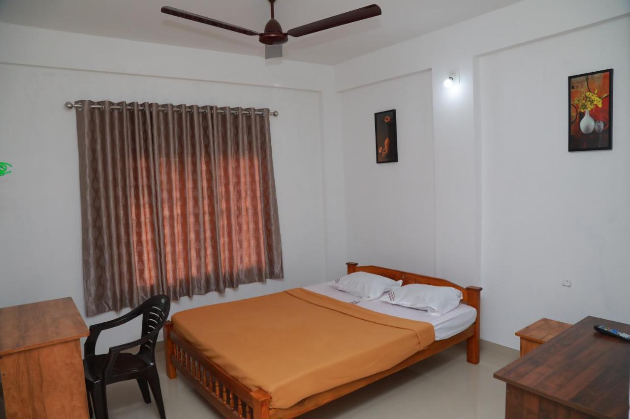 Sivaranjini Tourist Villa Guruvayur Ngoại thất bức ảnh